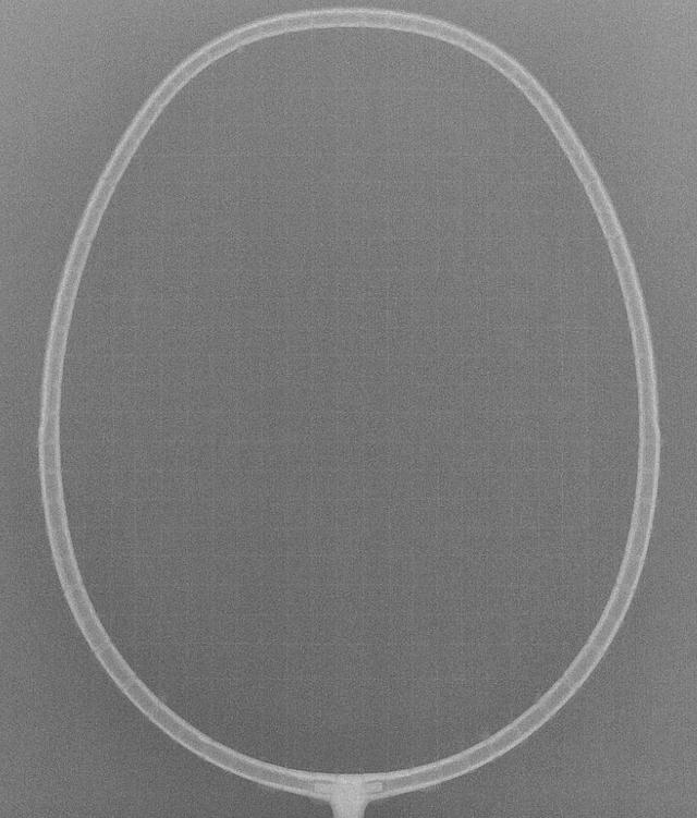 如何鉴别李宁羽毛球拍真假，李宁羽毛球拍怎么鉴定真假（修复的羽毛球拍值得购买吗）