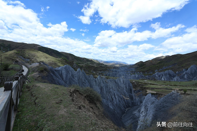 墨石公园属于哪个县城，墨石公园简介（必驾木格措墨石公园圣地理塘）