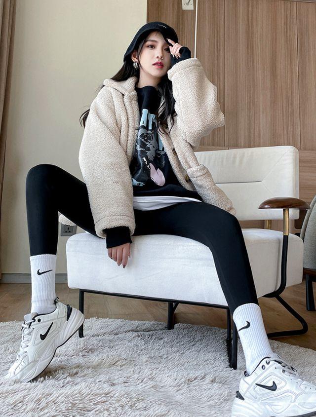 穿什么裤子最显年轻，穿什么裤子最显年轻德云社（今年流行这“4款”裤子）