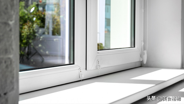 百洁布是什么东西，百洁布的用途和作用（家里纱窗脏了不用愁）