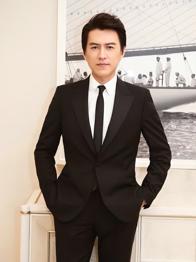 靳东个人资料和身高，结了婚就要对妻子负责到底