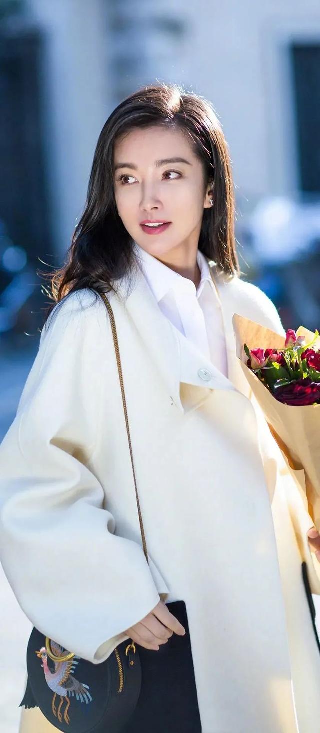 有气质女人晚安说说，有气质女人晚安说说图片大全（精选美女明星手机壁纸合集）