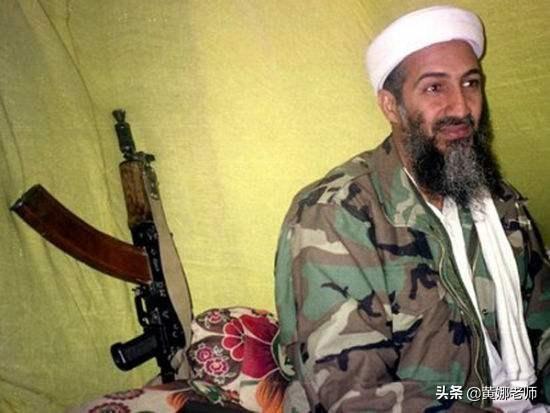 ak47是谁发明出来的（小个子和他的“大杀器”）