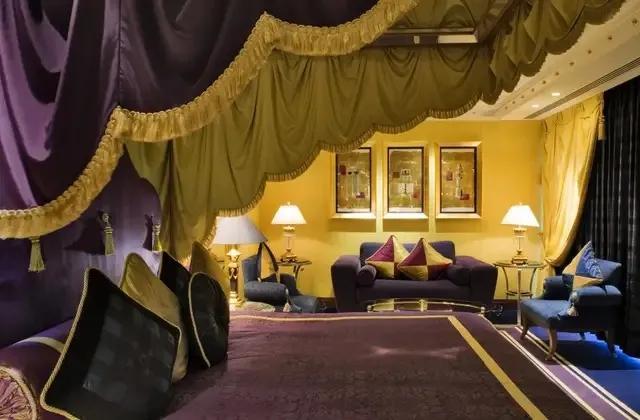 迪拜帆船酒店简介，迪拜帆船酒店介绍（80张高清图带你走进迪拜七星级帆船酒店）