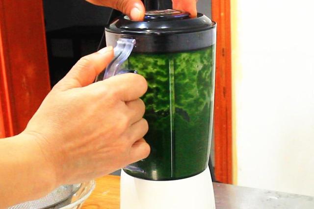 胡萝卜炒多久才熟，胡萝卜需要炒多久才熟（记住分清“圆叶”和“尖叶”）