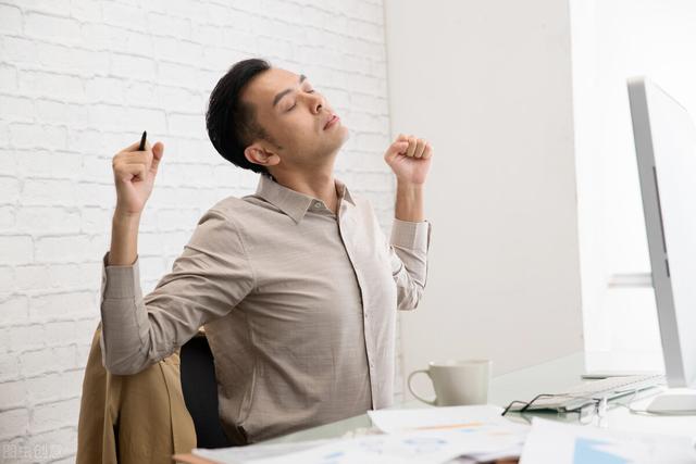 视疲劳怎么恢复，视力疲劳怎么恢复（视力疲劳应该怎么缓解）