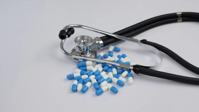 女友经前综合征应该怎么办，女朋友经前综合症怎么办（或许能给你们帮助）