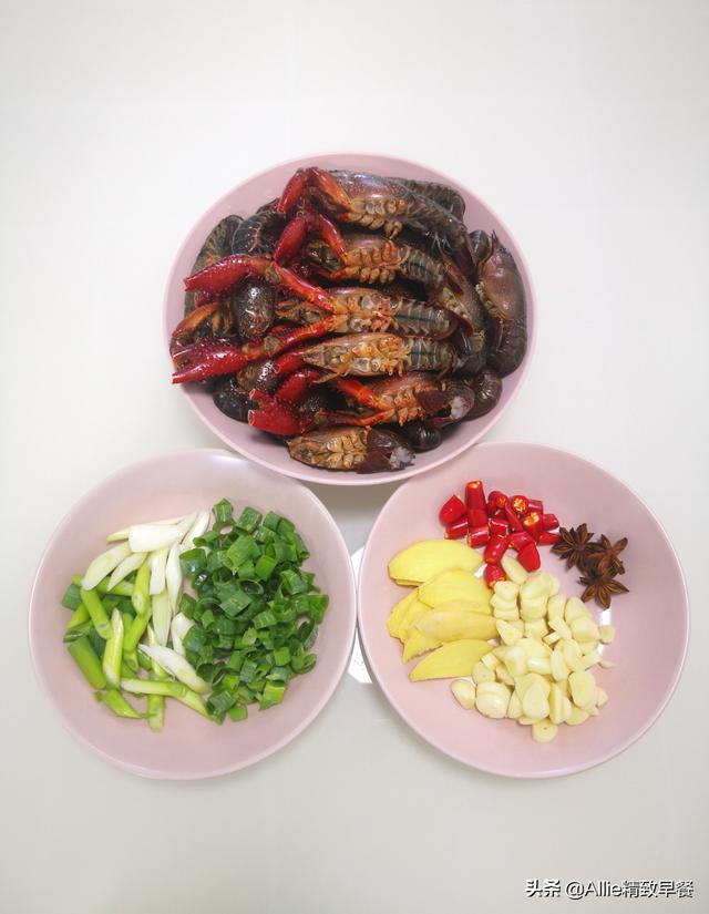 煮小龙虾的方法和教程，如何煮小龙虾好吃又简单（从挑到煮超详细分享）