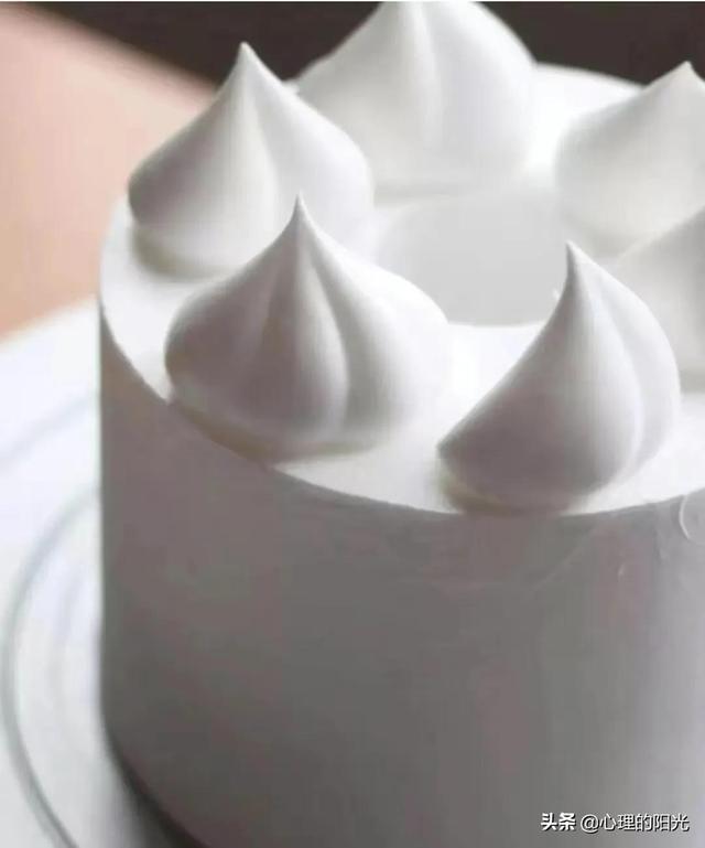 8英寸蛋糕有多大，8英寸多大（生日蛋糕的秘密）