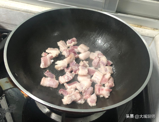 长豆角怎么炒软还入味，软烂咸香又入味