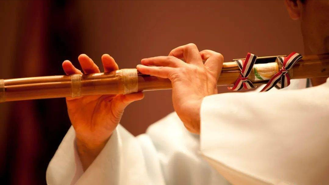 用竹子做笛子的方法，以竹笛为例分析竹材乐器的制作工艺以及在各地音乐中的应用