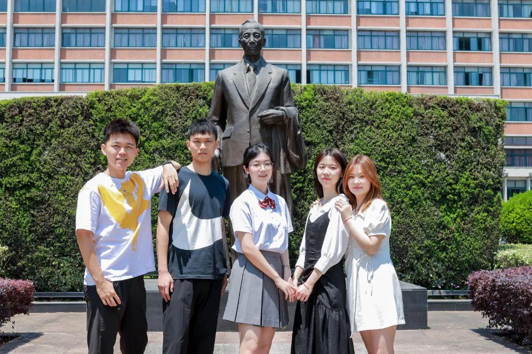 浙江大学主校区(浙江大学各个校区简介)