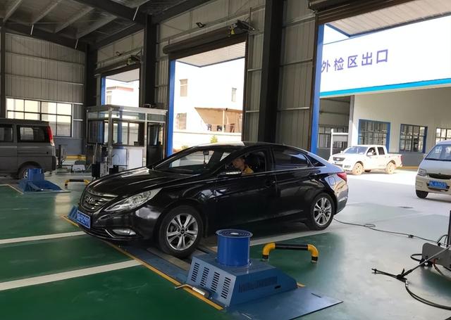 新车满2年如何年检，新车两年内年检需要带什么证件（一定要记得完成申领手续）