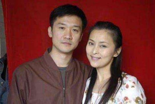 何音：为了儿子跟黄志忠离婚，为了儿子又嫁小丈夫