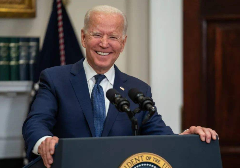 俄罗斯和乌克兰什么时候开战的，2022年俄罗斯为什么打乌克兰（要求中国必须表态支持哪一方）