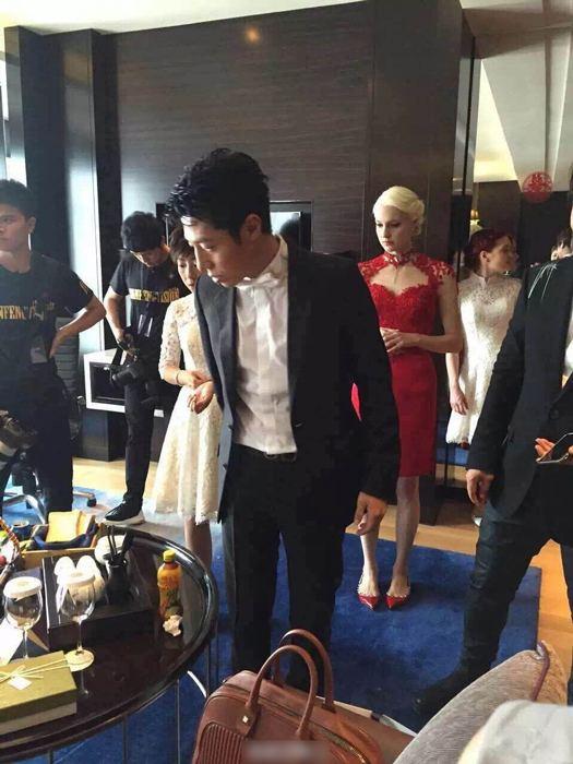 撒贝宁老婆李白简历，撒贝宁的妻子李白个人简历（“白富美”李白：五洲辣妹）