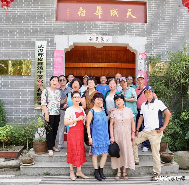 同学聚会说说幽默短句，同学聚会搞笑短句（快乐时光总是那么美好）