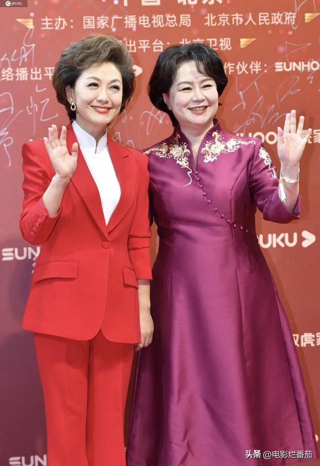 一打扮就惊艳的女生，什么人是一打扮起来就很惊艳的（热依扎黑寡妇造型揽大奖）