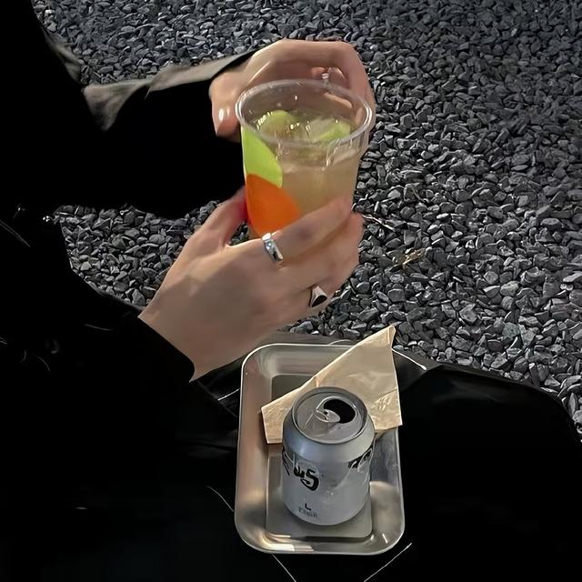 救赎是什么意思，救赎是什么意思爱情（救赎自己的句子）