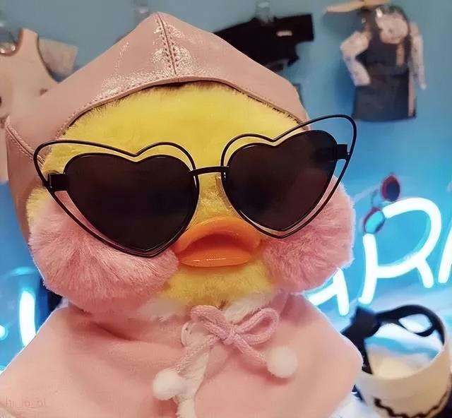 粉色系列小清新美图，粉色系图片小清新图片（小清新少女心粉红粉嫩唯美可爱简约文艺PPT模板）