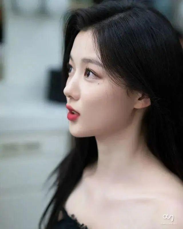 韩国最美十位女星，2023年韩国最美的10大女星