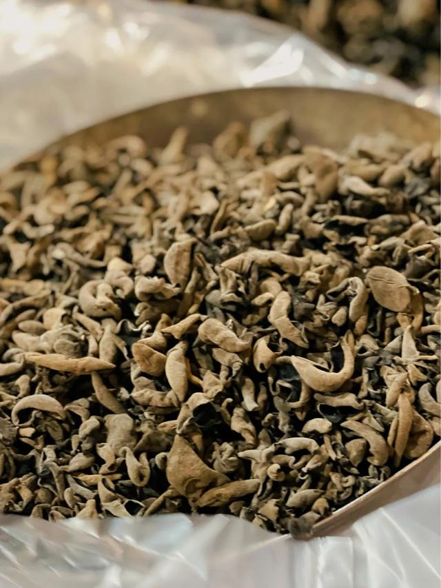 银耳多少钱一斤，黄金银耳的种植前景（盘溪批发市场给的）