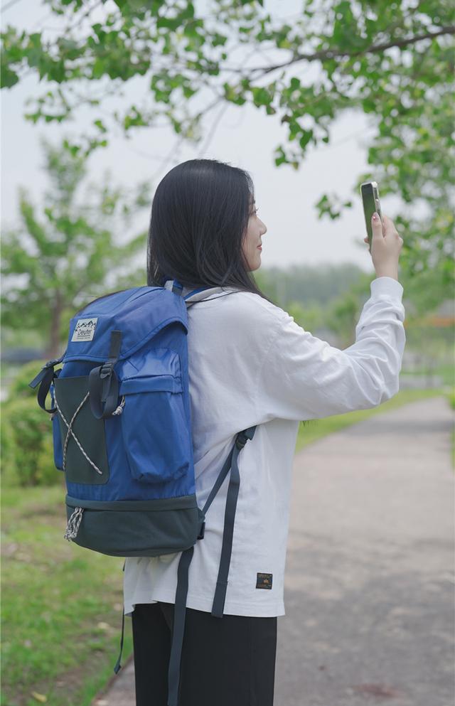 deuter双肩包，包好还是人好-DEUTER多特城市记忆双肩包