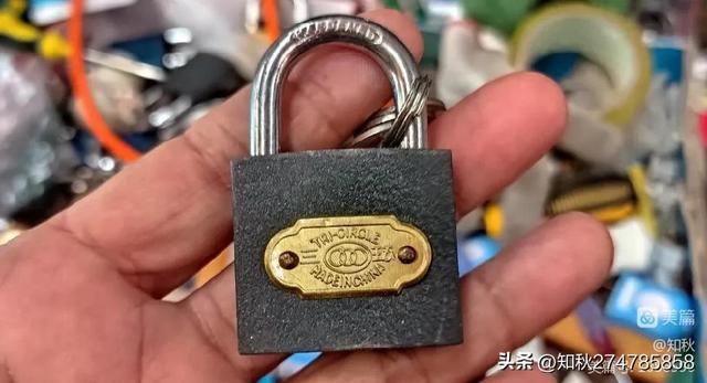 如何自己配钥匙，如何自己配钥匙（儿时的一次修锁配钥匙）