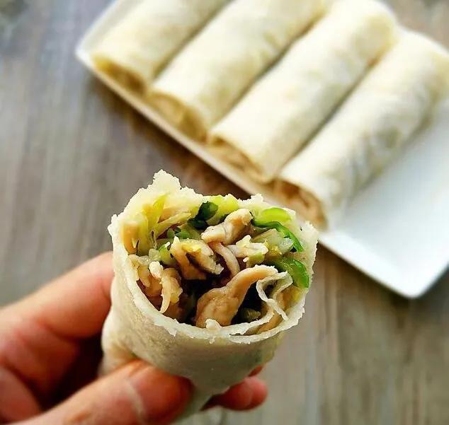 立春为什么要吃春饼，立春为什么吃春饼卷豆芽（说说“春饼”的历史起源和做法）