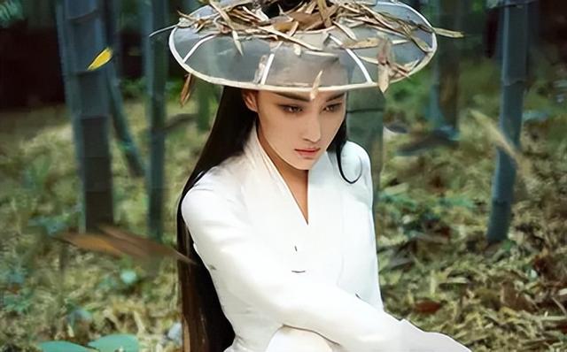 李晨张馨予生活照，张馨予写真 生活照（张馨予：游离吴卓羲和李晨后）