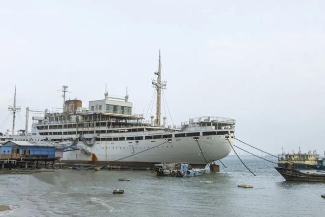 湛江市区一日游最好线路，蓝海之滨——超全湛江旅游攻略