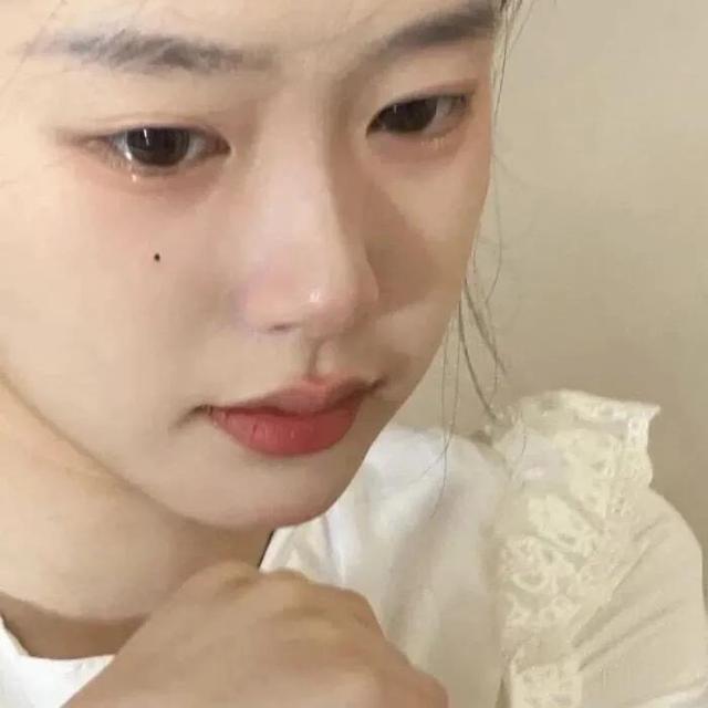 qq女生可爱网名大全，可爱单纯的QQ女生网名微信昵称（青春是一场永不停歇的相遇）