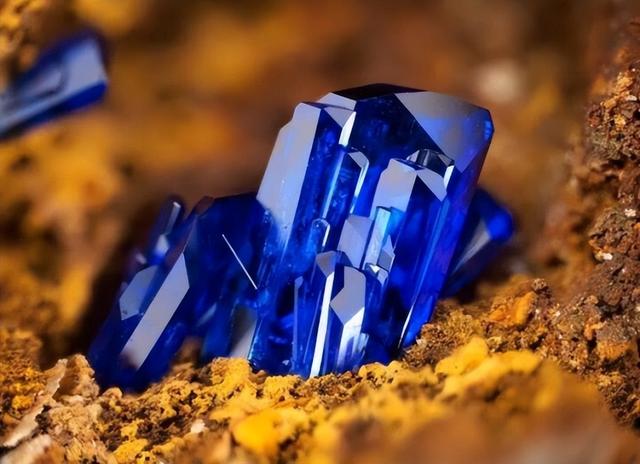 铅的化学元素符号，pb是什么元素怎么读（地球杂志：大“铅”世界）