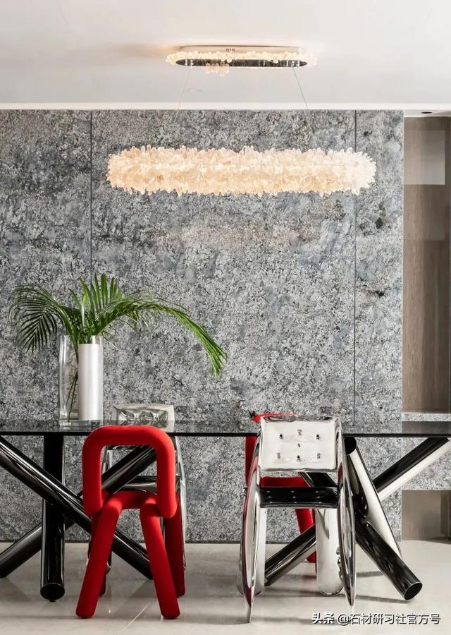 背景墙装饰材料，背景墙装饰材料有哪些（电视背景墙要高级）