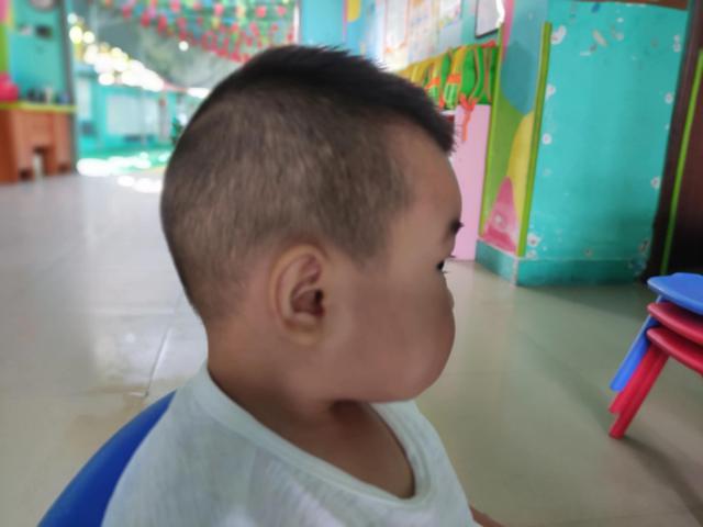 学生上课捣乱，不认真听讲怎么办，学生上课捣乱（用这几招可以让他安静下来）