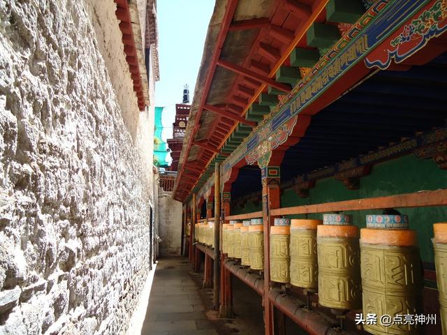 格鲁派的四大寺院，藏传佛教著名寺院盘点