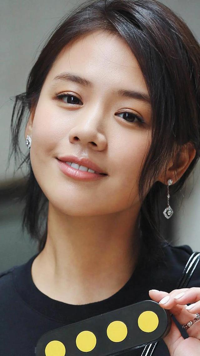 撒贝宁是什么民族，撒贝宁的准确身高是多少阿（回族明星更有魅力）