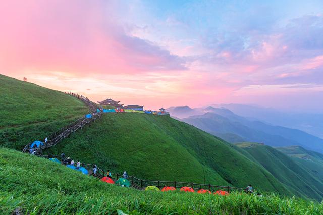 武功山旅行攻略，武功山旅游攻略（<附详细路线+交通+住宿+最佳旅游季节>）