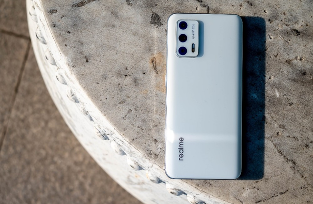 2021年“最佳”千元手机，目前这六款榜上有名，为你省下不少钱