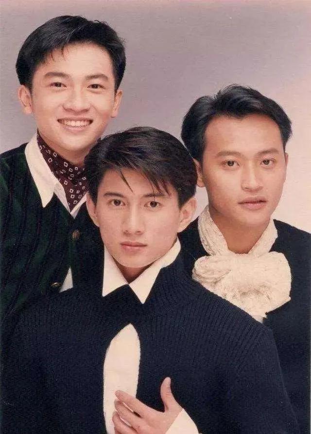 八十年代老歌，八十年代老歌100首经典老歌（70--80年代的经典老歌还有多少人记起）