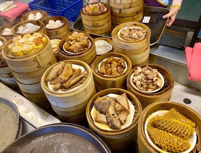 正宗猪肚鸡配方，猪肚煲鸡的做法（推荐5道简单粤菜）