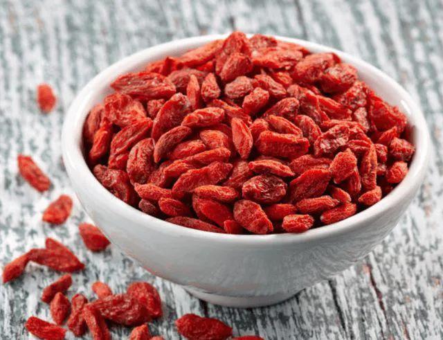 蛋为什么疼，蛋为什么会疼隐隐作痛（男人的痛，难忍的痛）