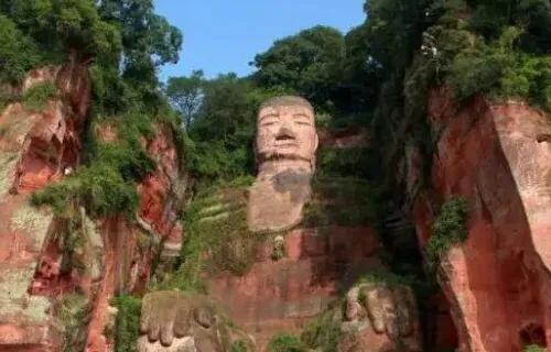 成都好玩的地方有哪些，成都有哪些地方好玩（成都必去的七大景点）