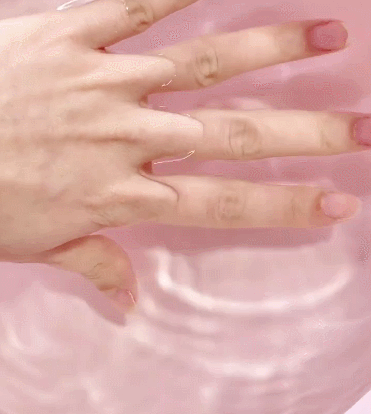 做美甲的步骤视频教程，做美甲的步骤先涂什么（方便又平价的夏日美甲攻略快收好）