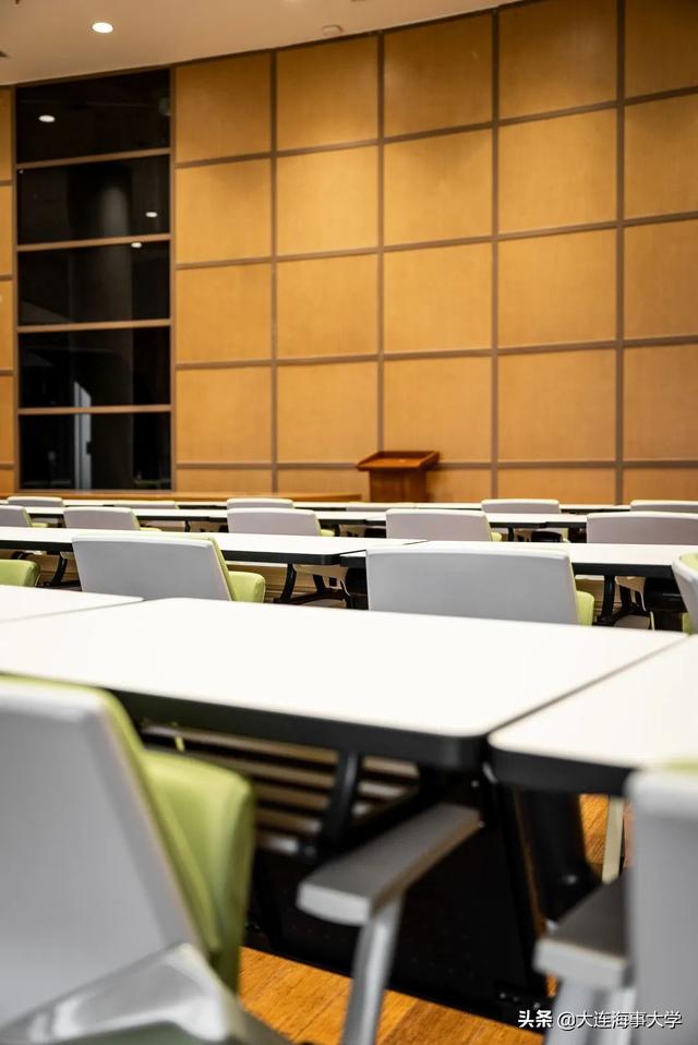 大连海事大学图书馆，大连最豪华的大学图书馆（海大新图书馆来啦）