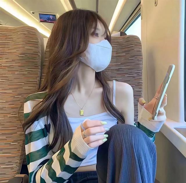 ins意境氛围感女生头像微信，ins意境氛围感女生头像（友友们中秋节快乐呀）