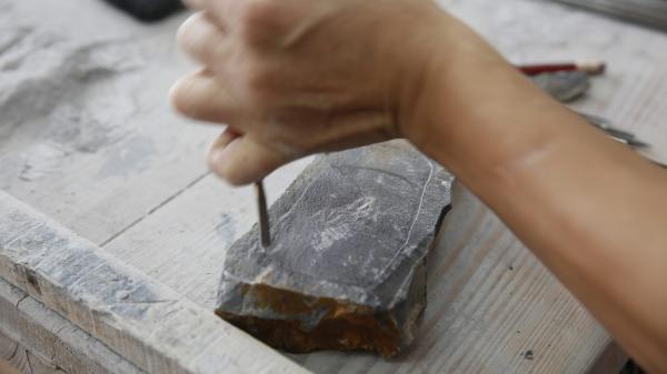 端砚产自哪里，端砚是什么意思（端砚坑口、歙砚坑口、琅琊紫金砚坑口）