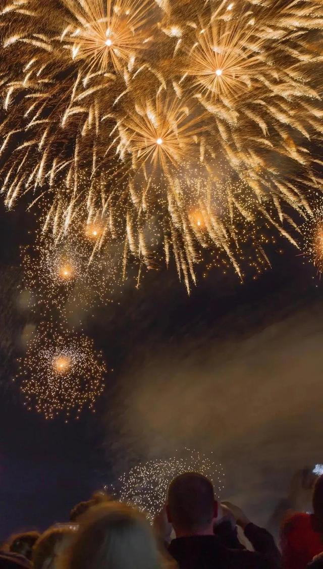 春节一句话文案,春节文案句子(100句除夕祝福文案/新年朋友圈文案)