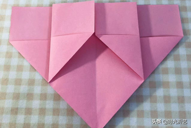 怎么用纸做一个盒子，怎样用纸来制作盒子（折纸教程之纸盒）