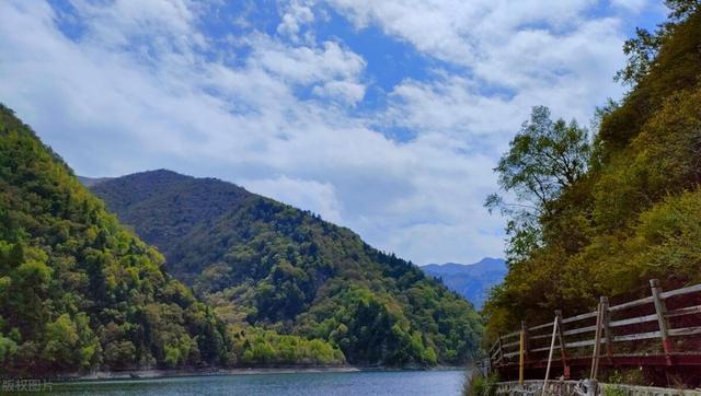 青海旅游景点，青海游玩攻略︱到青海游玩必去的10个最美旅行地